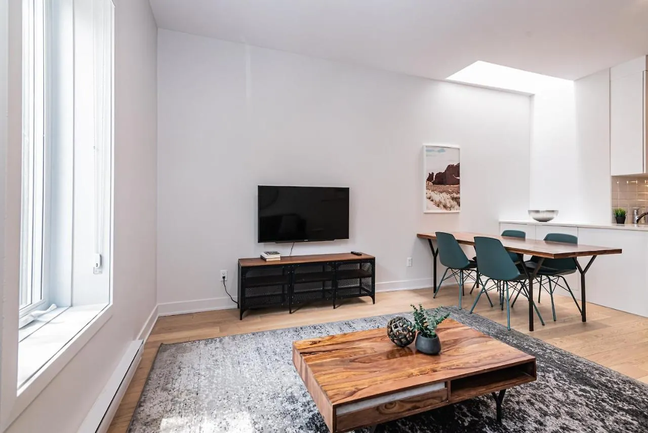 Cool And Clean Flat By Atwater Market By Den Stays Montréal Appartement
