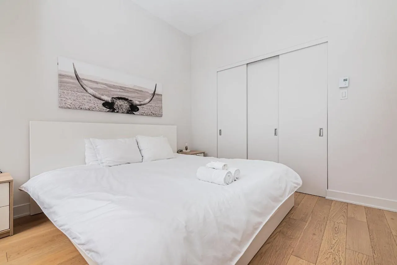 Cool And Clean Flat By Atwater Market By Den Stays Montréal 0*,  Canada