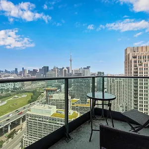 2 Bedroom Waterfront Downtown W/ Free Parking , Toronto Canada