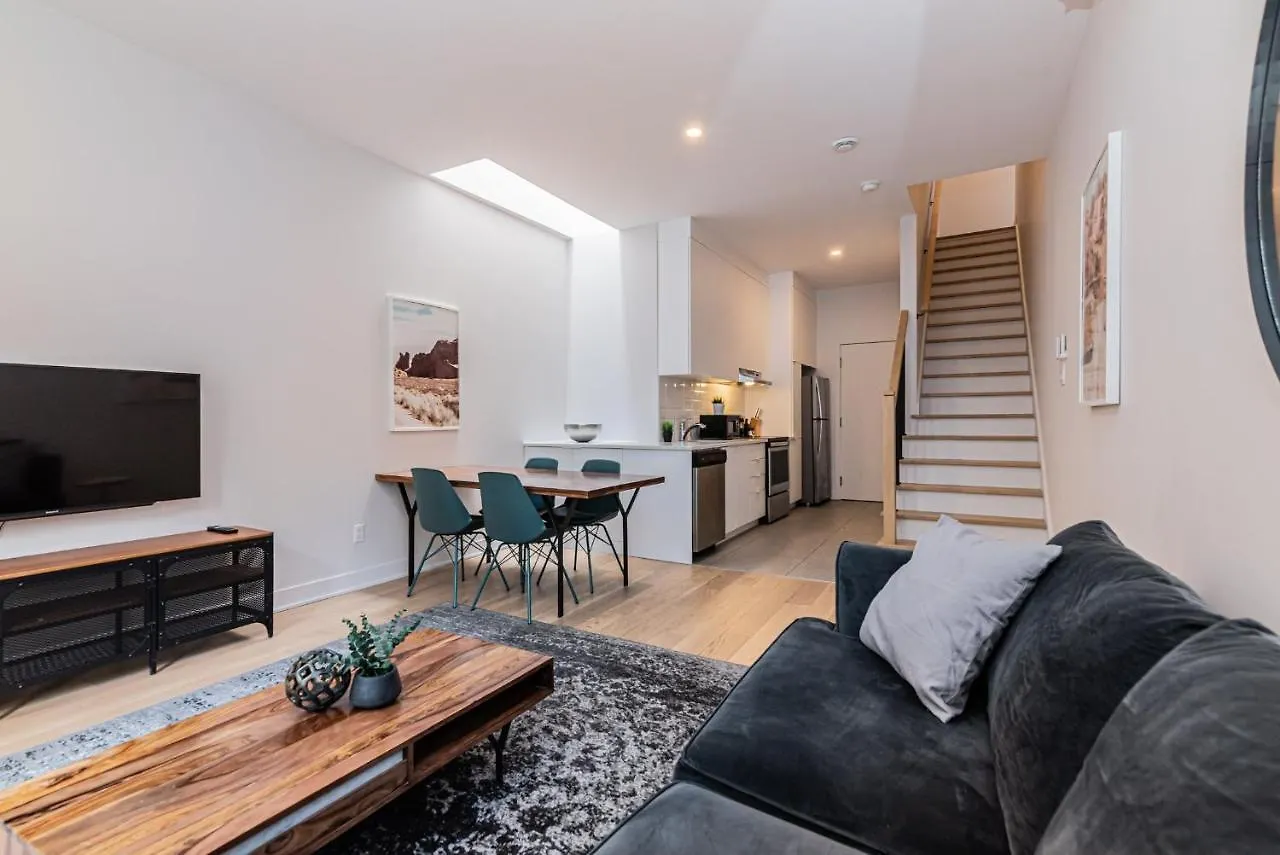 Cool And Clean Flat By Atwater Market By Den Stays Montréal Canada