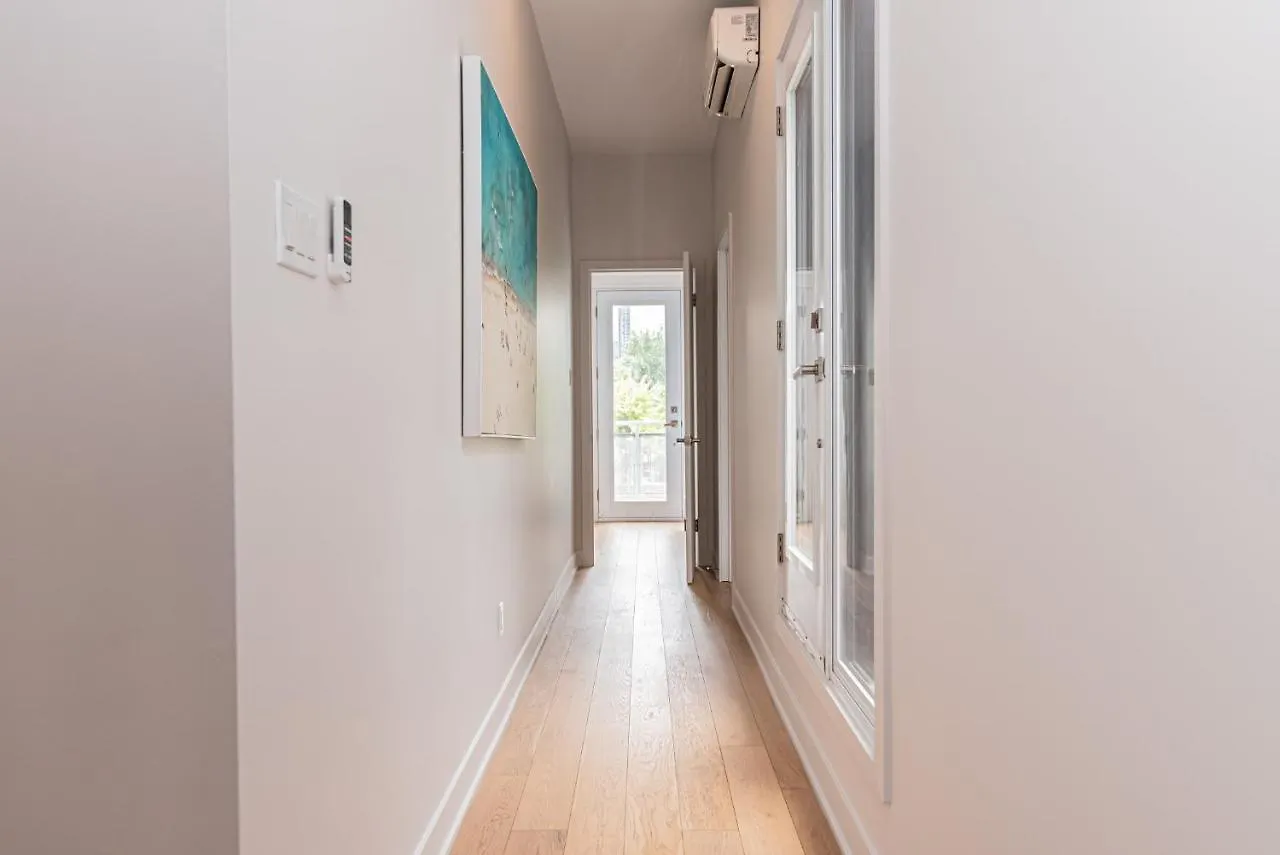 Appartement Cool And Clean Flat By Atwater Market By Den Stays Montréal